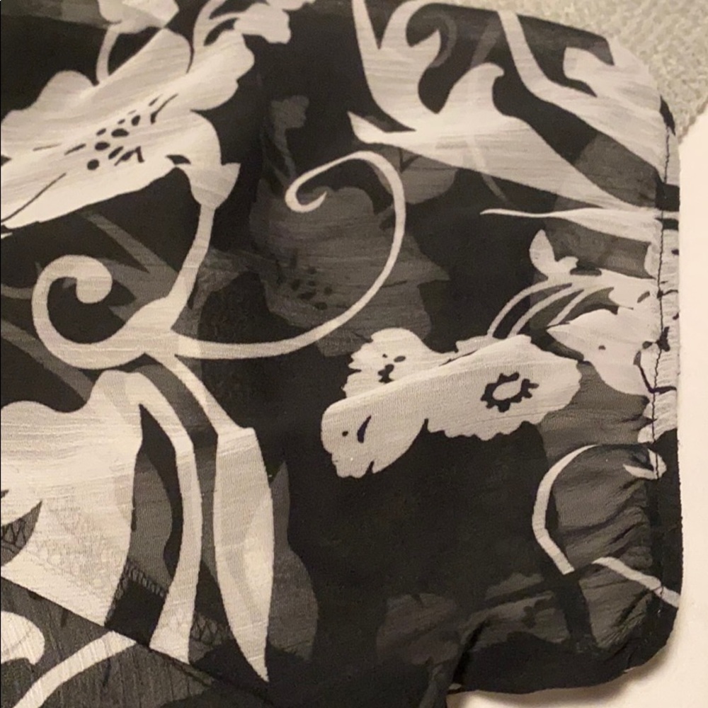 Top - Picture 4 of 4